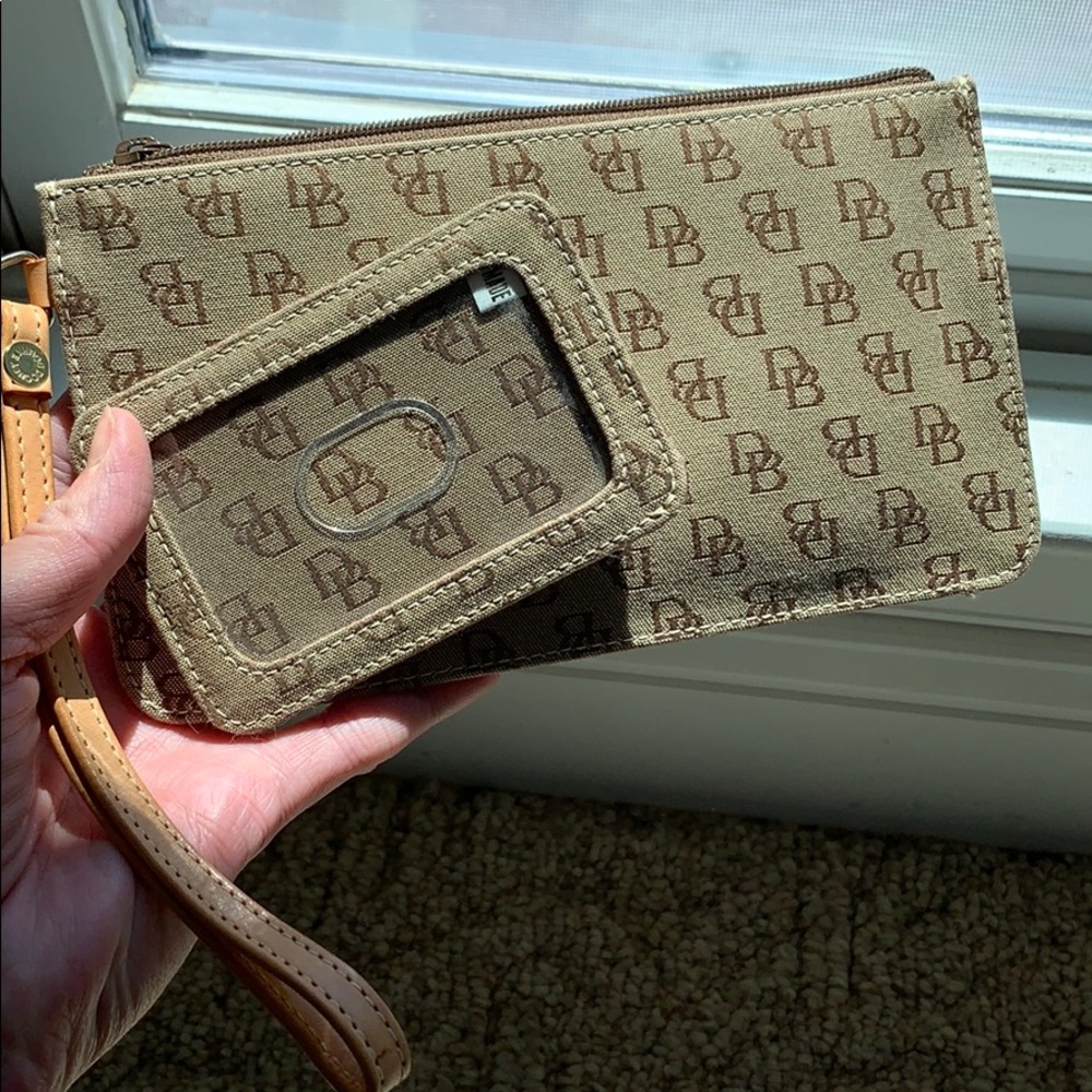 Dooney & Bourke wristlet and ID holder - new